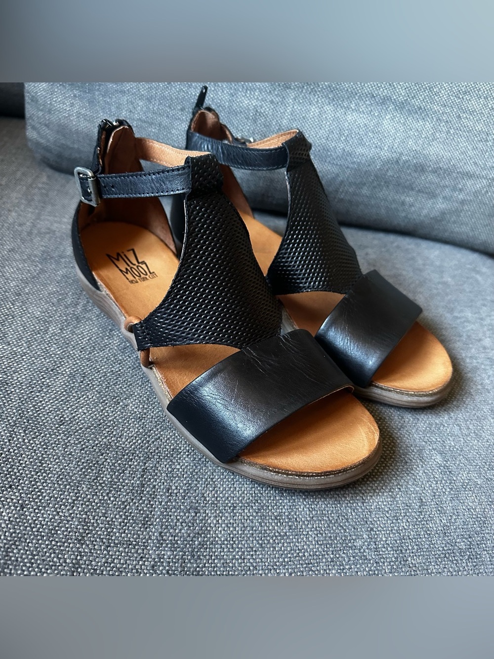 Miz Mooz Mari Black Leather Ankle Strap Sandals Sz 38 (8) - Like New
